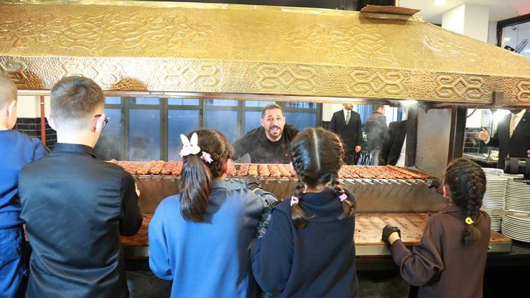 Ramazan’da örnek davranış Ankara’da bir esnaf devlet koruması altındaki çocukları misafir etti