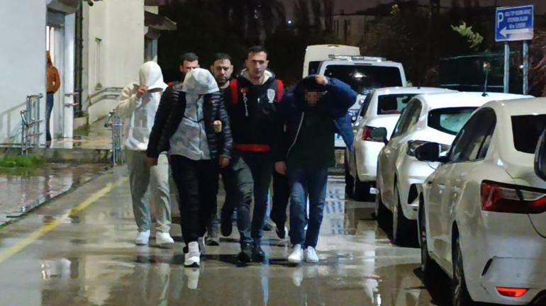  “Sigara yok” dediler, bıçaklı saldırıya uğradılar