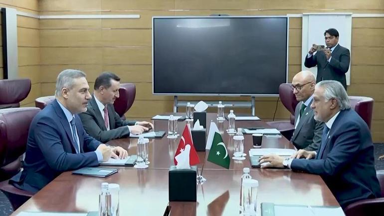 Dışişleri Bakanı Fidandan temas trafiği