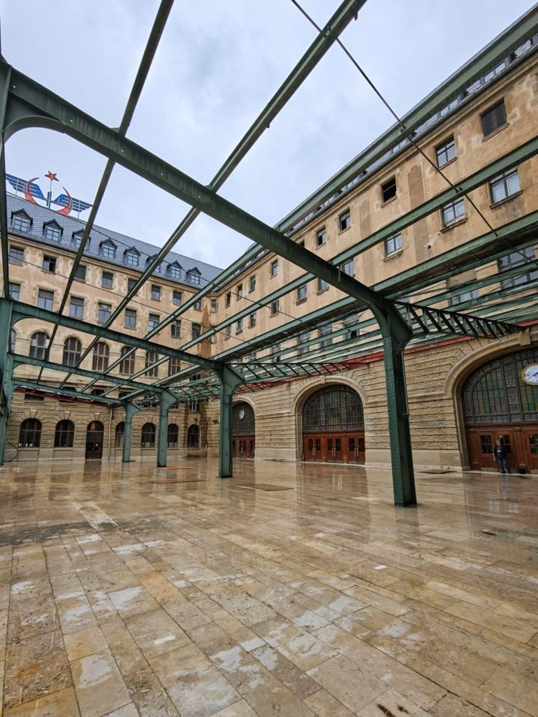 Haydarpaşa ve Sirkecide Dünyaca Ünlü Küratör Devrede