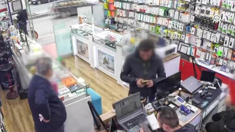 Hırsız kurye kameralarda Parayı eğlence mekanında harcadı...