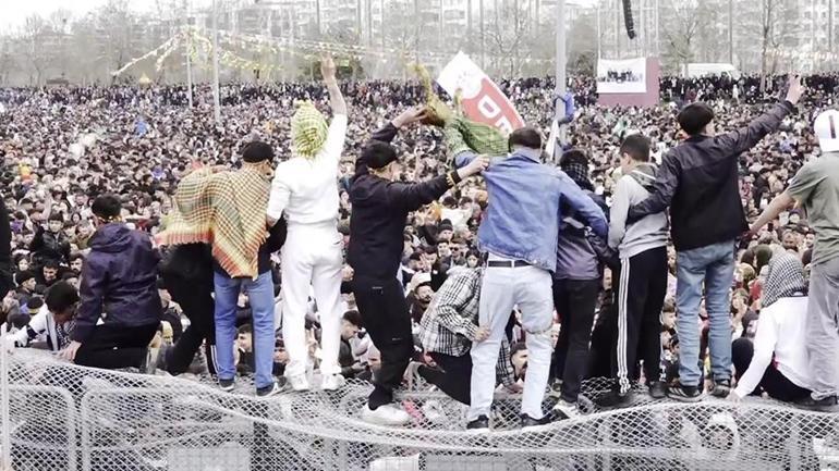 Nevruzda terör pankartına 6 gözaltı