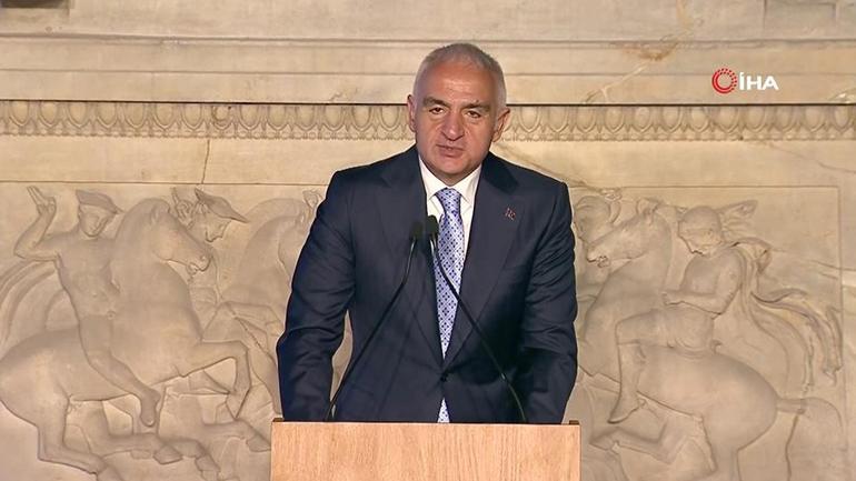 BaşlıksızUzak Şehir yıldızlarına milli görev… Türkiyenin tanıtım filminde Alya ve Cihan var