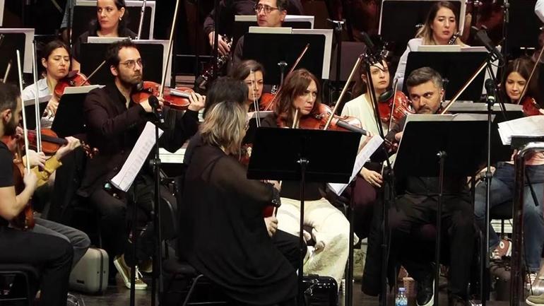 AKM’DE SENFONİK GECE | Azerbaycanlı sanatçı Eldar Mansurov eserleri sahnede