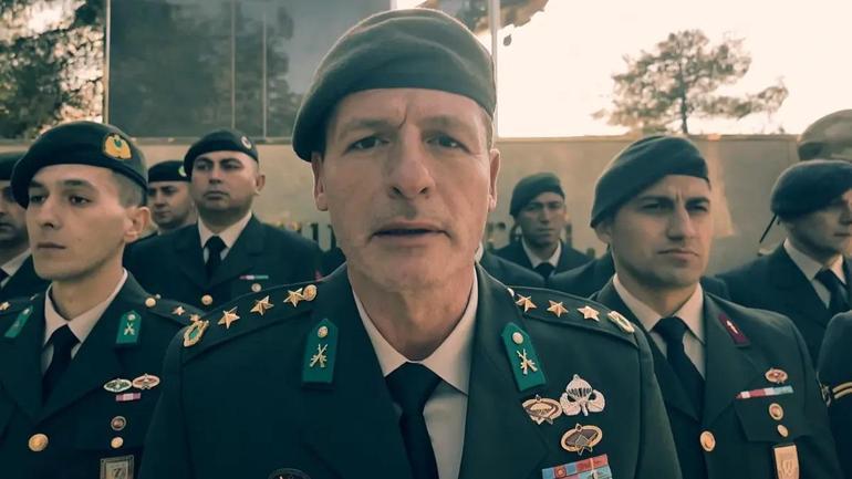 Uzak Şehir’in Yalçın’ı Nihat Altınkaya, MSBnin klibinde: Bu üniforma bir sorumluluk