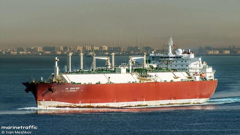 Dünyanın gözü bu iki gemideydi: Hürmüzden geri döndüler