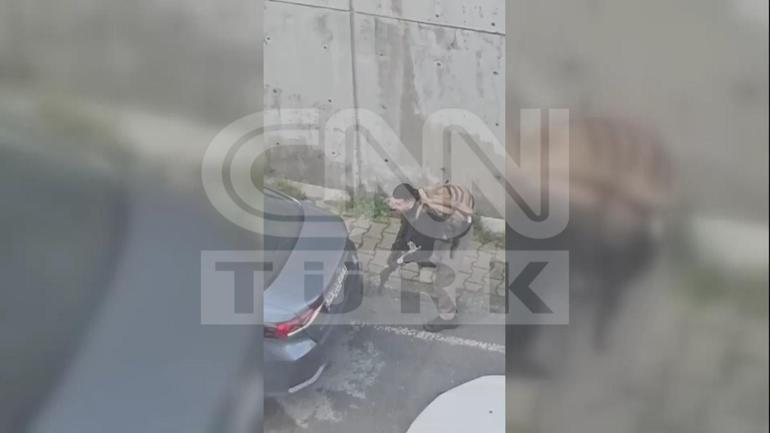 Son dakika... İstanbulda İsrail Konsolosluğu önünde çatışma 3 saldırgan etkisiz 2 polis yaralandı