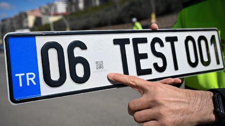 Resmi Gazetede yayımlandı Standartlara aykırı araç plakaları ücretsiz yenilenecek