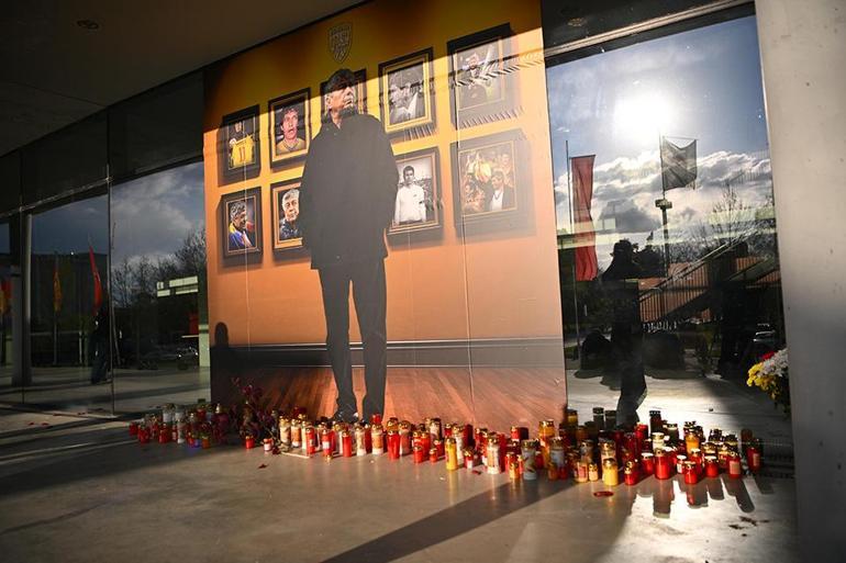 Hayatını kaybeden Mircea Lucescu için hüzünlü tören