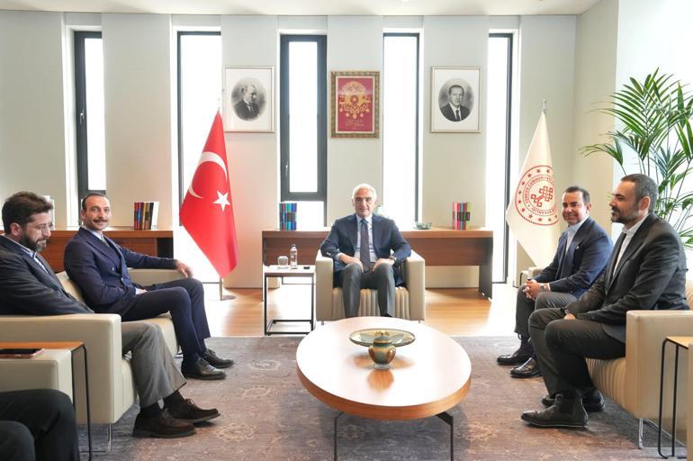 Filistin halkının onurunu savunmaya devam edeceğiz