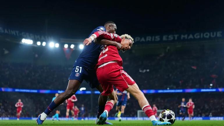  UEFA Şampiyonlar Ligi Çeyrek Finali Liverpool PGS Maçı Saat Kaçta Hangi Kanalda İşte Maç Kadrosu ve Canlı İzleme Ekranı...