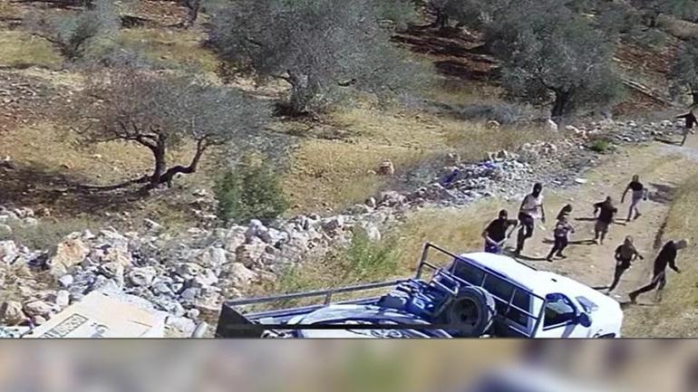 İsrail askerleri çocukları taciz etti