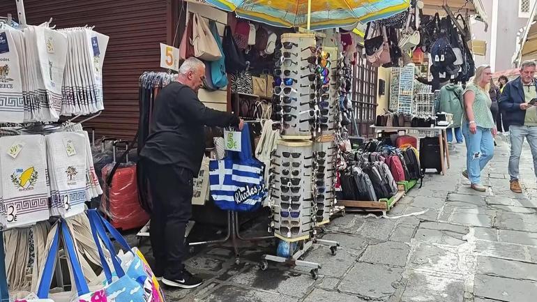 Rodos’ta turizm alarmı: Rezervasyonlar iptal, esnaf zor durumda