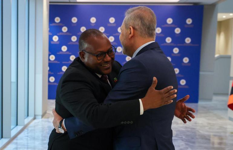 Dışişleri Bakanı Hakan Fidan, Zambiya Dışişleri Bakanı ile bir araya geldi