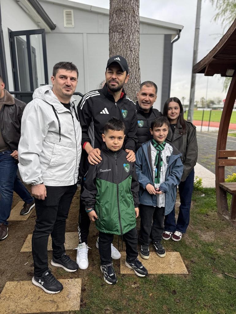 O görüntü gündem olmuştu Serdar Dursundan minik taraftara hediye...