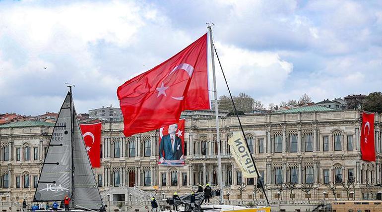 Cumhurbaşkanlığı 7. Uluslararası Yat Yarışları başladı Boğaz’da 23 Nisan Coşkusu