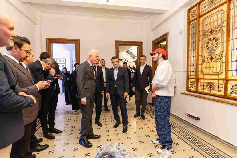 KÜME, Karaköy Palas’ta Mümkün temasıyla ArtıKÜME 2025 ve ODAK sergilerini tanıttı