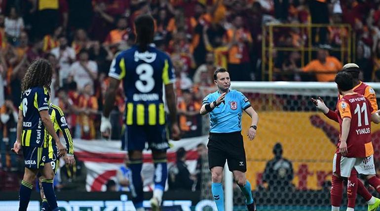 Derbide kart yağmuru Yıldızlar cezalı duruma düştü