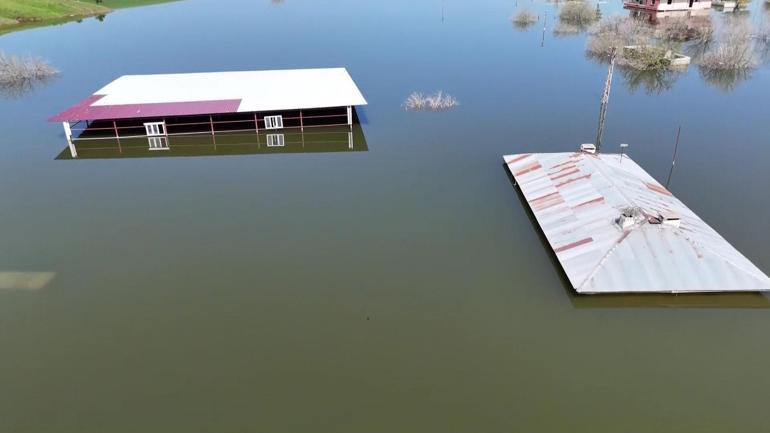  Ambar Barajı kapakları açıldı… Boşaltılan 10 ev su altında kaldı