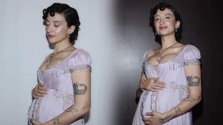 Eşiyle Aralarındaki Yaş Farkı Çok Konuşulmuştu Melike Şahin Anne Oluyor Diva Bebe Gerçekten Geliyor