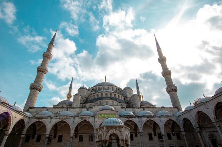  Cuma namazı saat kaçta kılınacak İstanbul, Ankara, İzmir Diyanet namaz vakitleri