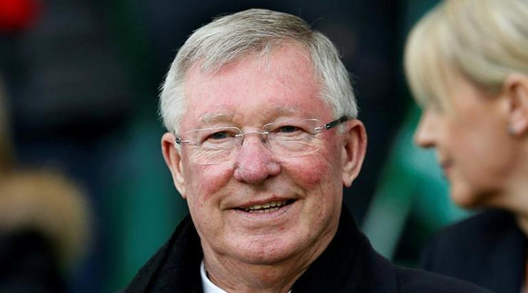 Sir Alex Ferguson, hastaneye kaldırıldı