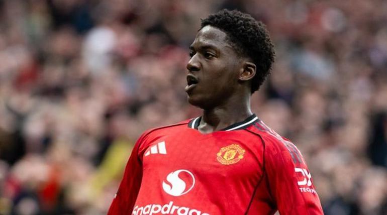 Dev maçta Manchester United, Liverpool’u mağlup etti