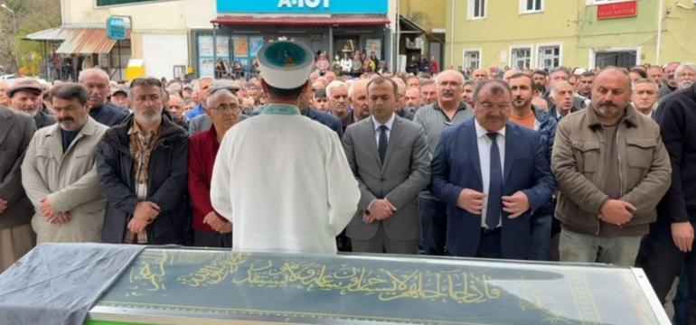 Yüreği bu acıya dayanamadı: Evladının uğradığı tacizi anlatırken hayatını kaybetti