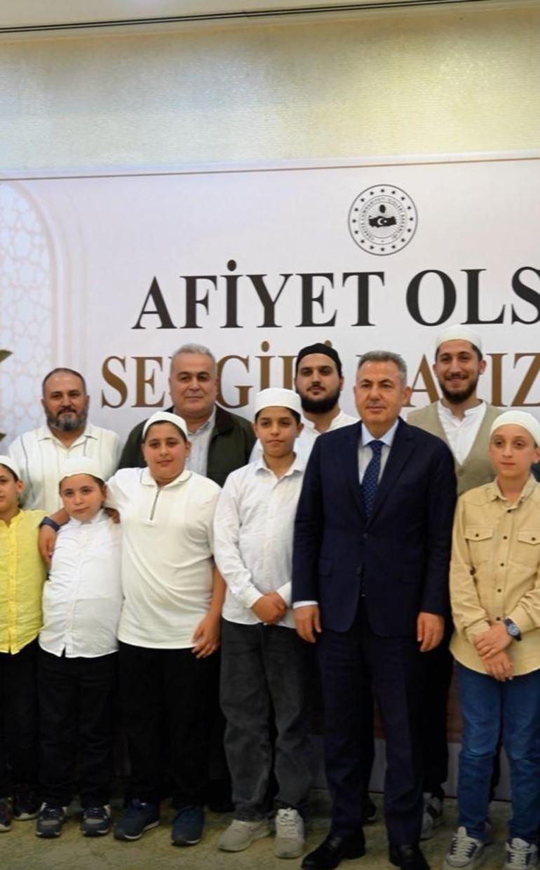 Bakan Çiftçiden hafız adaylarına yemek jesti