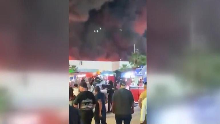 Meksika’da AVM’de yangın faciası