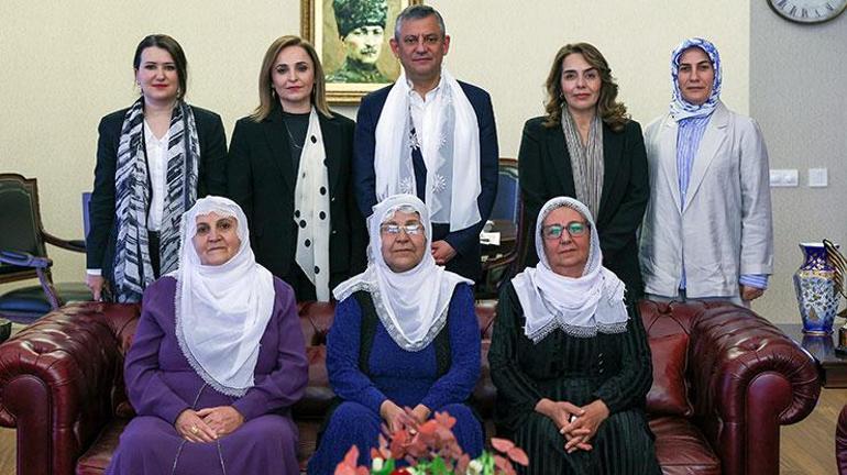 Özgür Özel, Barış Annelerini kabul etti