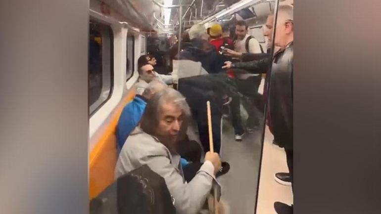 Galatasaray maçı sonrası metroda küfürlü tezahürat kavgasına oklavalı müdahale