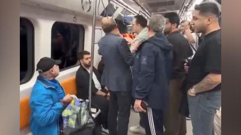Galatasaray maçı sonrası metroda küfürlü tezahürat kavgasına oklavalı müdahale