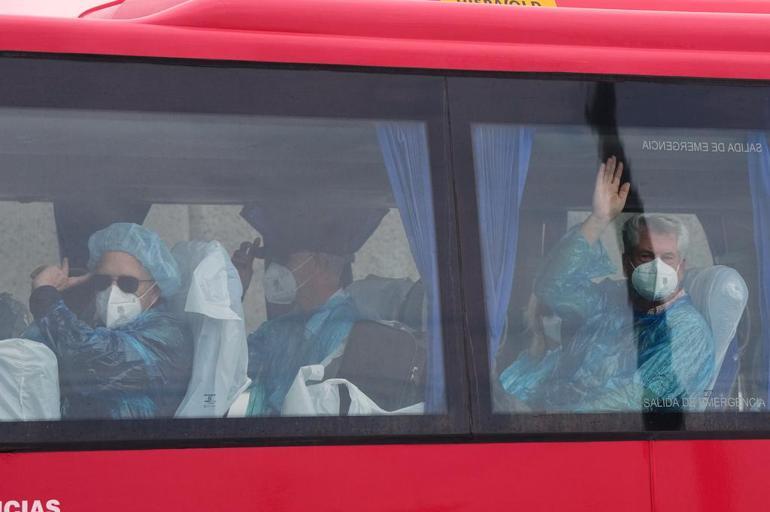 O gemiden tahliyeler tamamlandı Dünyayı hantavirüs korkusu sardı: Pandemiye dönüşür mü