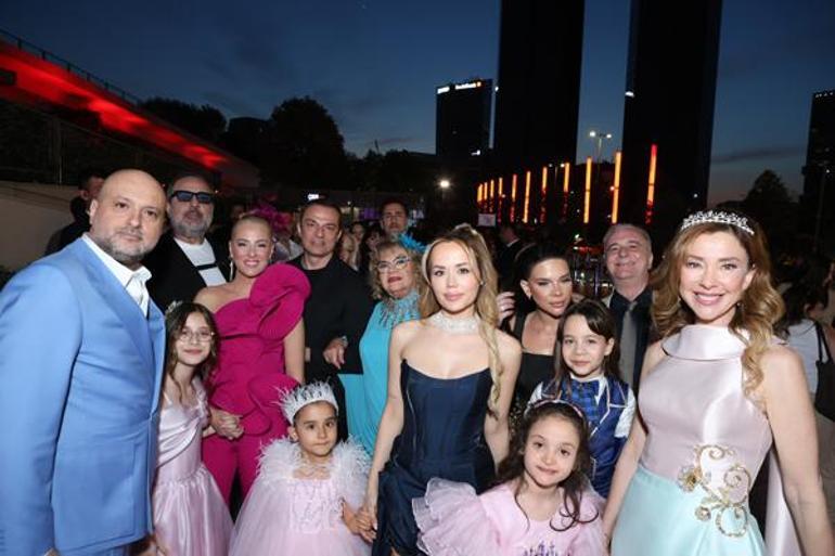 SİHİRLİ ANNEMe festival gibi gala