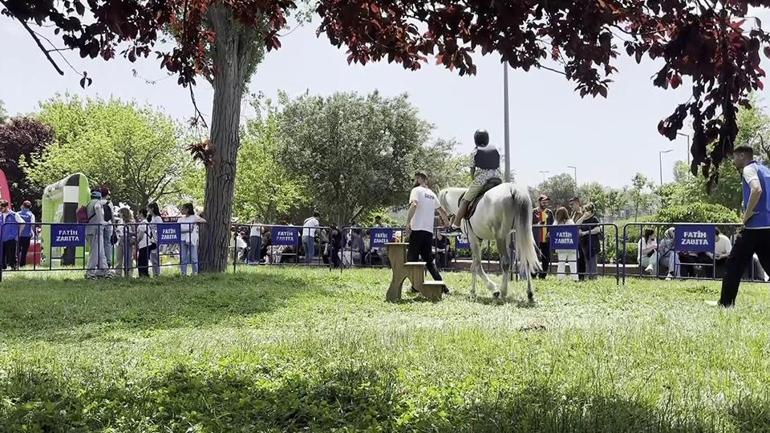 Engelli çocuklar ve aileleri, 10-16 Mayıs Dünya Engelliler Haftası’nda bir araya geldi