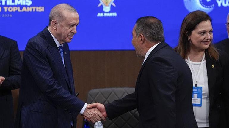 AK Parti’nin CHP’den transferlerinin dört hedefi Ahmet Hakan yazdı