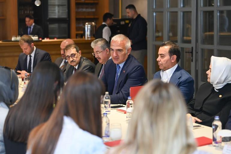  3 ile daha 5 yıldızlı otel konforunda ücretsiz halk plajı açılıyor...