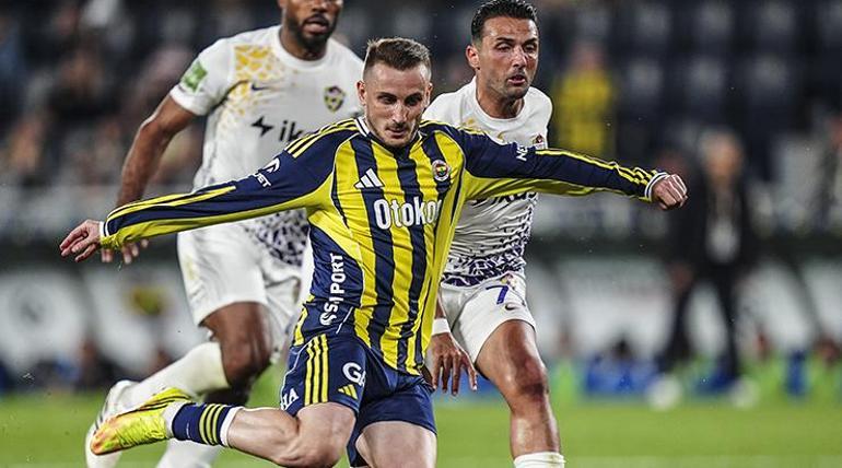 Kerem Aktürkoğlu: Fenerbahçe forması giydiğim için çok mutlu ve gururluyum