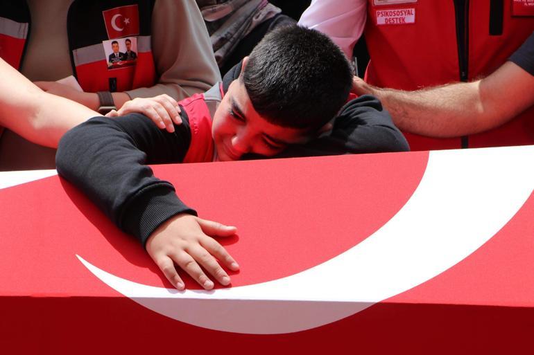  2 polis memuru son yolculuğuna uğurlandı...