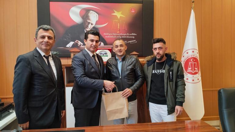 10 metreden dereye atladı Küçük Eslem için bir saniye bile düşünmedi