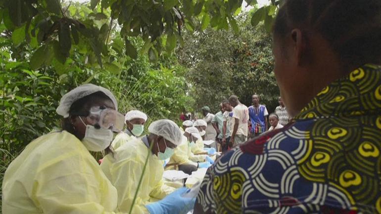 Ebola yüzünden acil durum ilan edildi