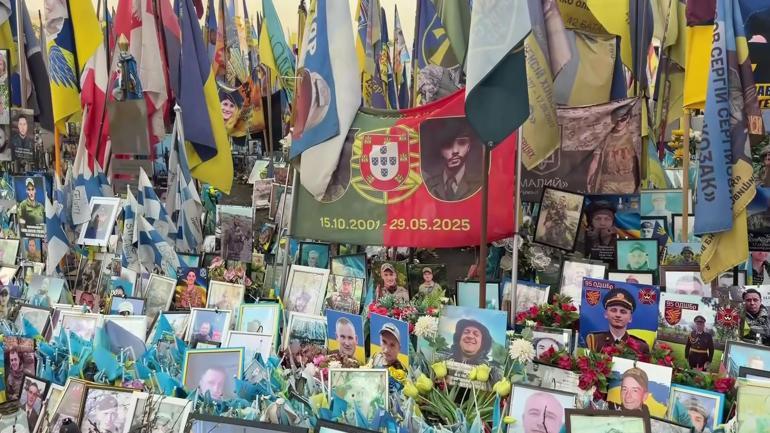 CNN TÜRK Rusyayla savaşan Ukraynada: Savaşın sessiz bilançosu meydanda