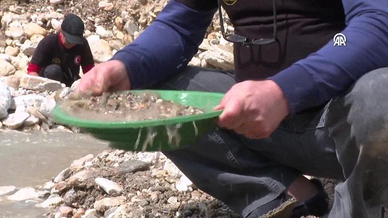 Kırıntı madencilerinin altın mesaisi