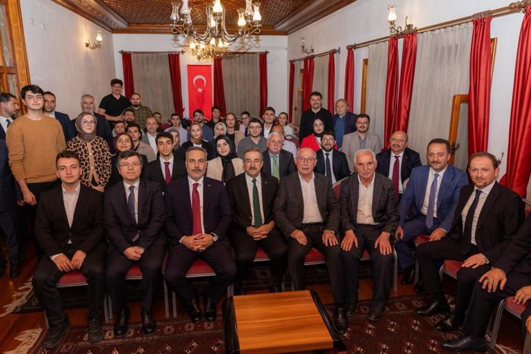  Dışişleri Bakanı Hakan Fidan, Siyasallılar Vakfını ziyaret etti