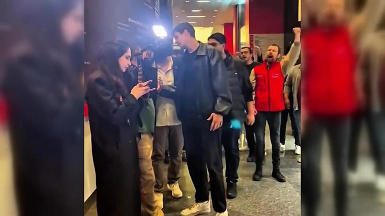  CHP yönetimi CNN TÜRKten özür diledi