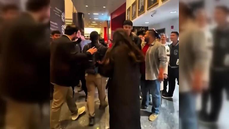  CHP yönetimi CNN TÜRKten özür diledi