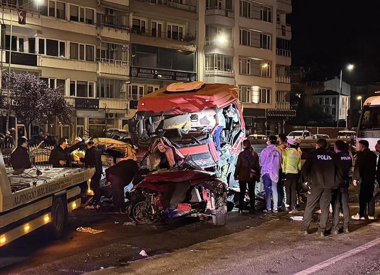 Giresun’da aynı aileden 3ü çocuk 5 kişinin öldüğü kaza kamerada