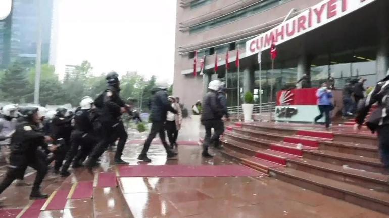  Buradan ayrılmayacağız