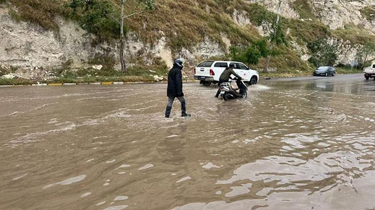 Fırat Nehri’nin kıyısındaki mesire alanını su bastı
